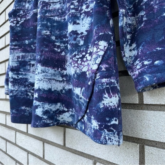 Chico’s Weekends CoziSoft Ocean Tides Zipper-Mock Tunic Blue Purple - Picture 4 of 12